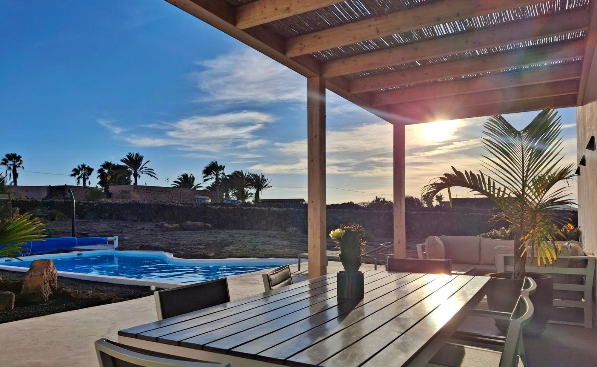 Villa Tabaiba En Lajares Con Piscina Exterior foto